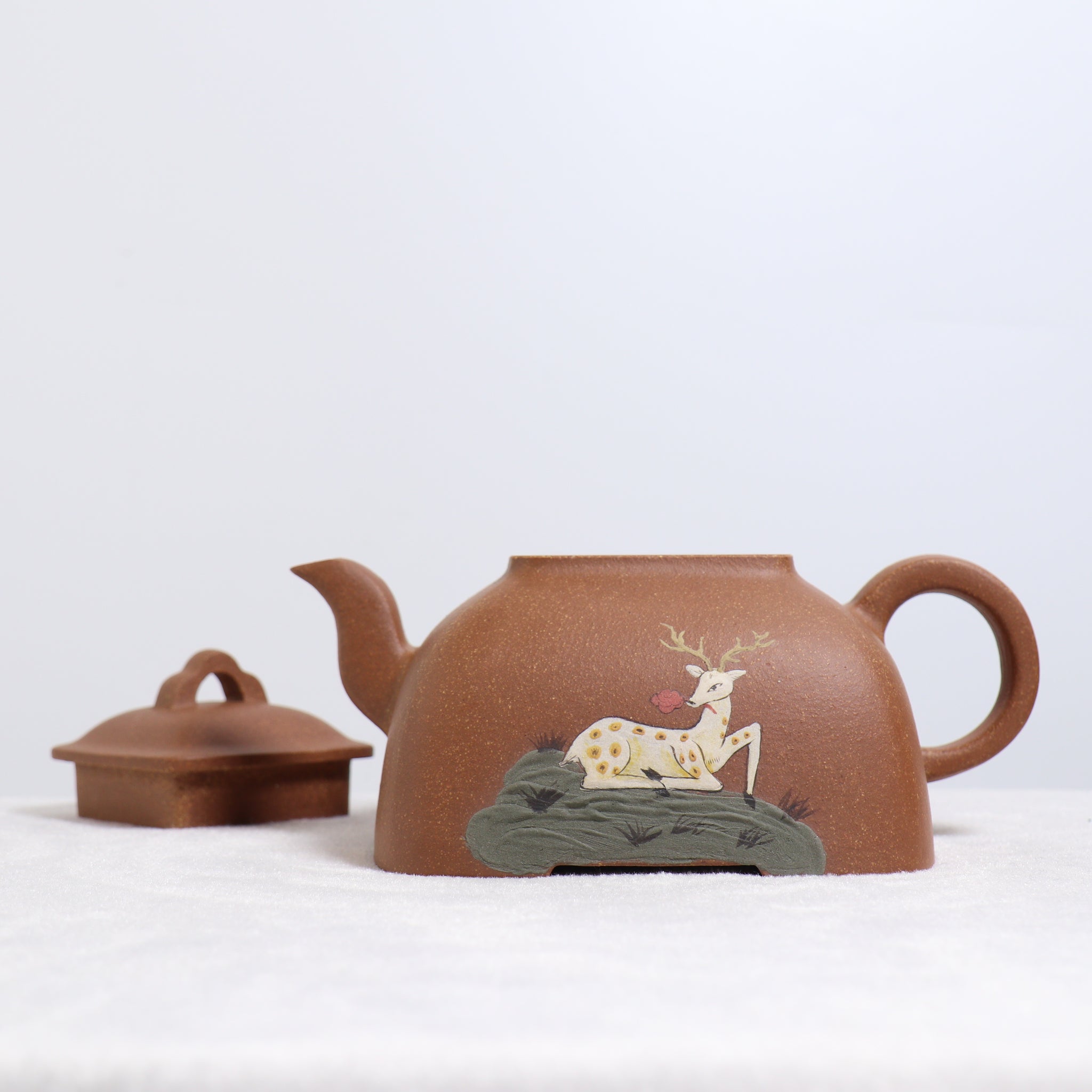 (Sold) [Fang Yun] Downhill clay painted purple clay teapot