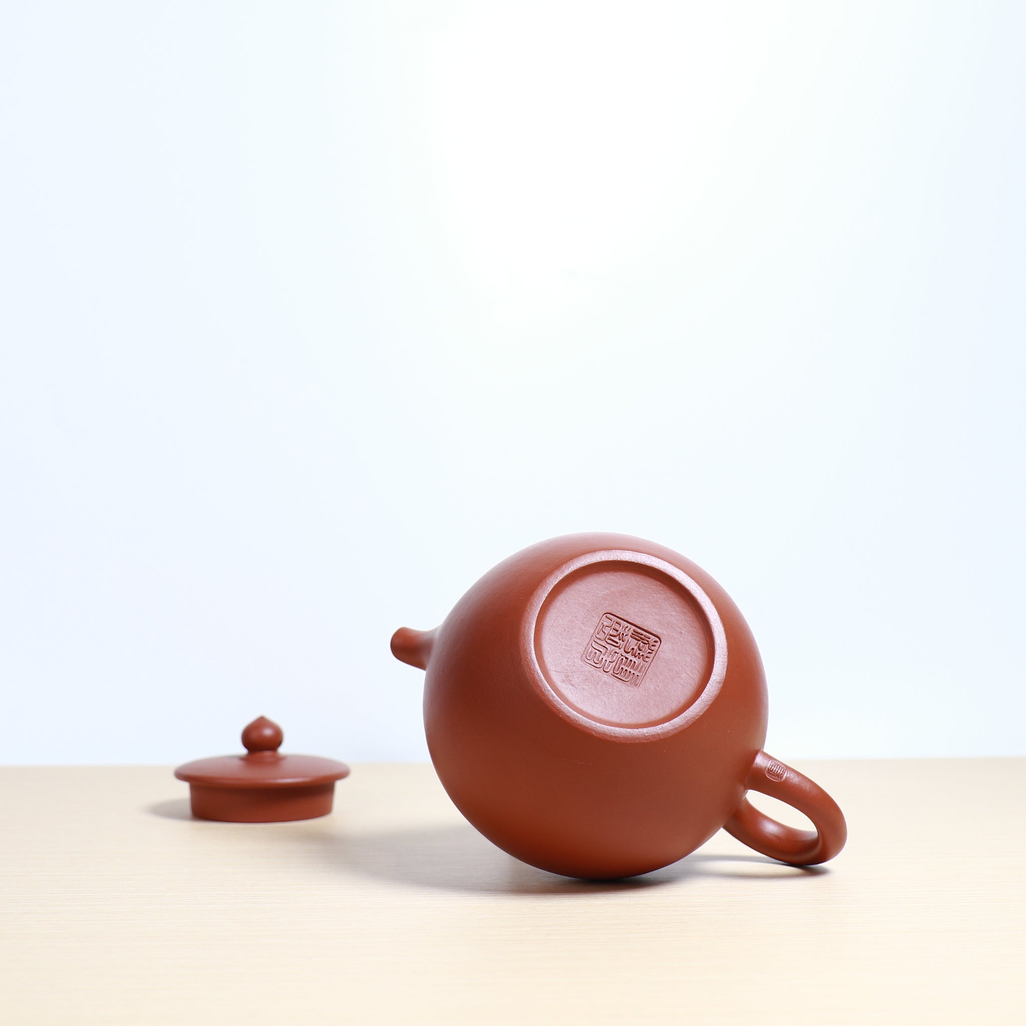 【Magic Lamp】Original red clay and simple purple sand teapot