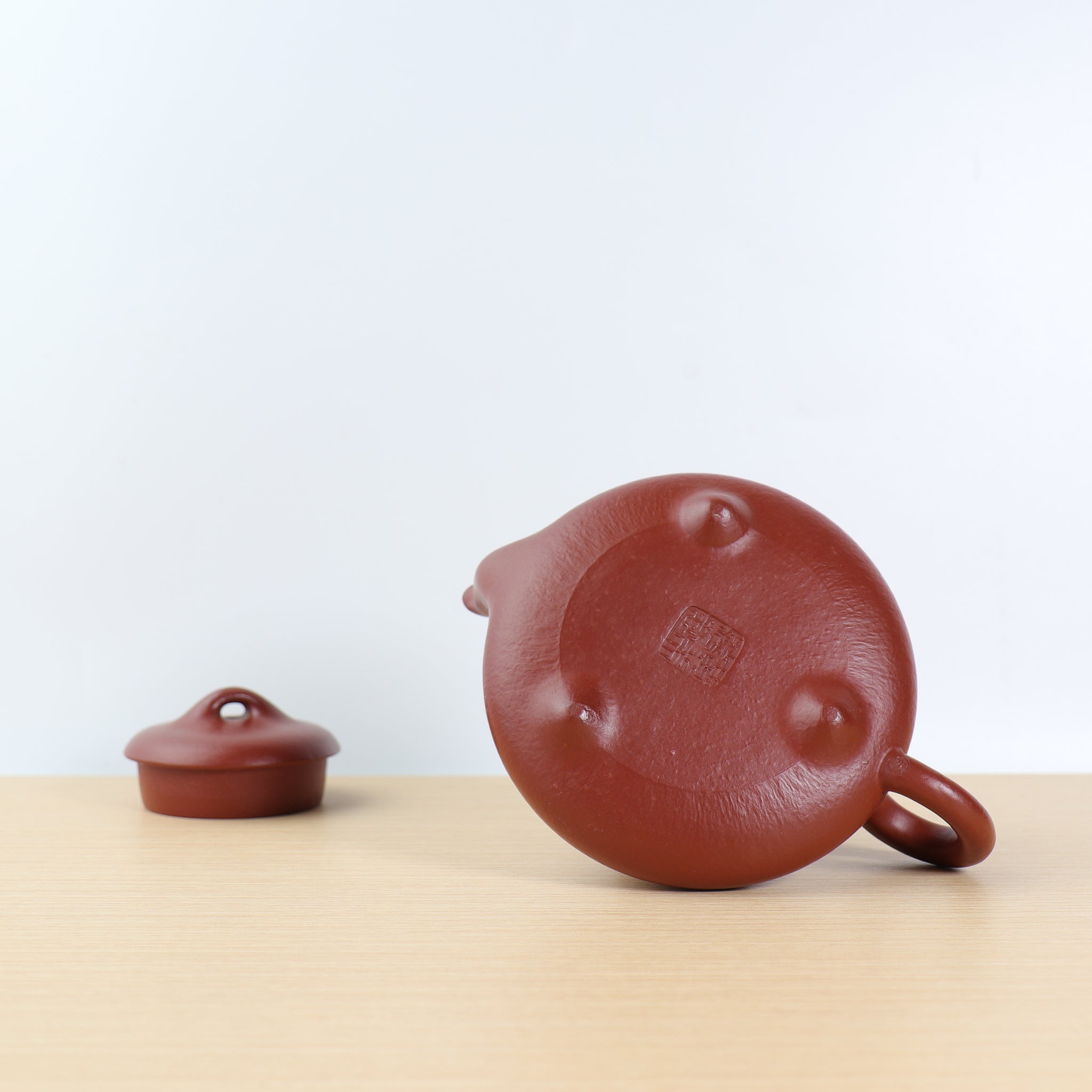 [Three-curved stone ladle teapot] Fully handmade raw mineral cinnabar mud and purple sand teapot