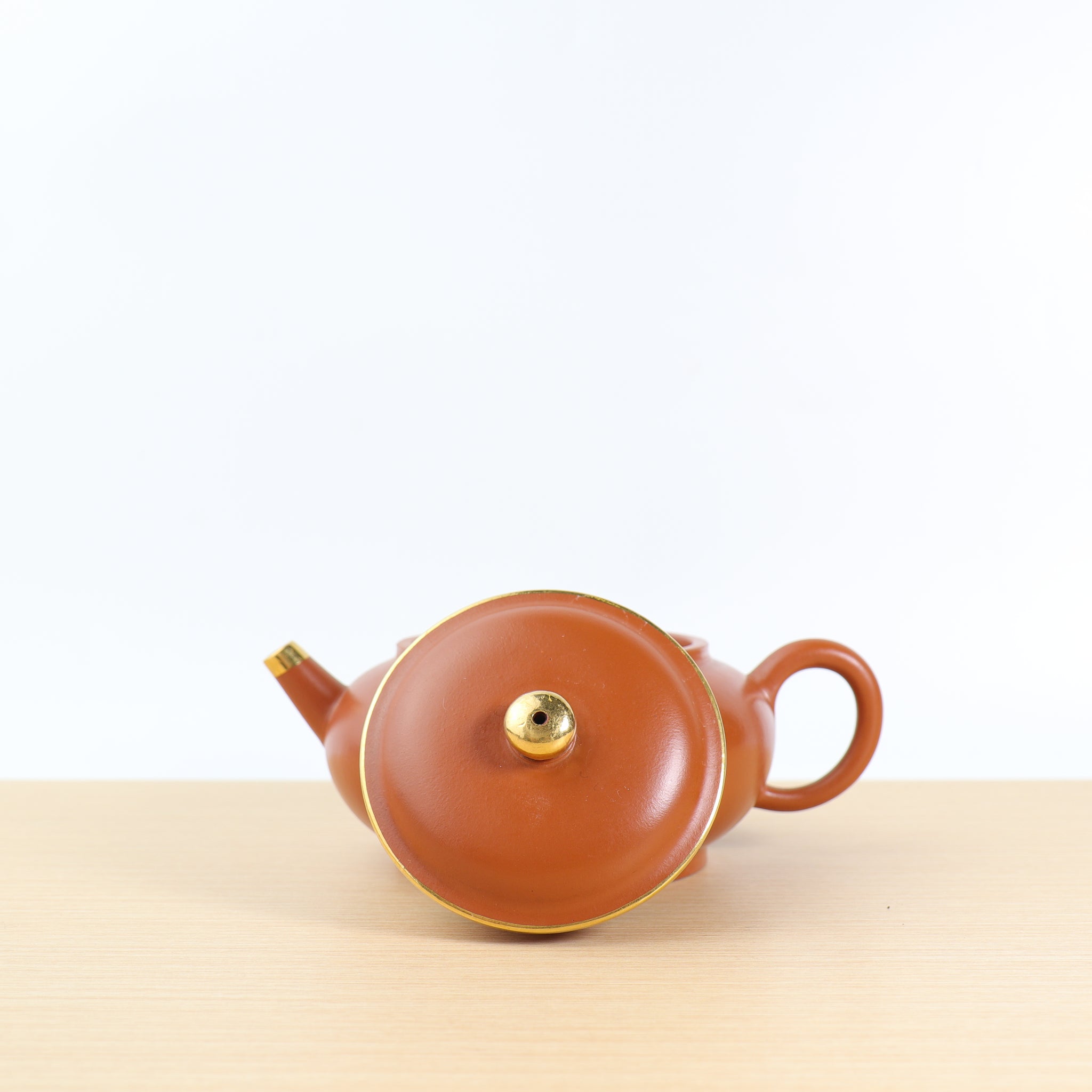 (Sold) [Mengchen model‧Antique] Zisha teapot covered with gold and red clay