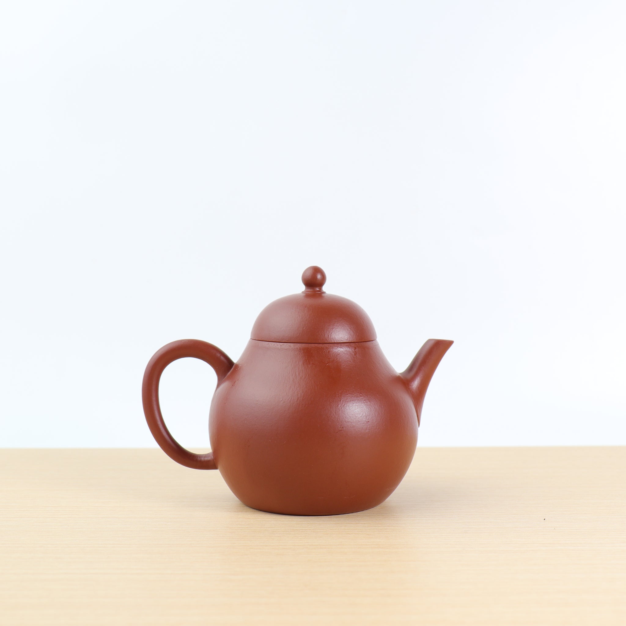 (Sold) *New Product* [Zhu Ni Xiaopin‧High Pear Shape] Fully Handmade Raw Mineral Cinnabar Ni Purple Clay Teapot