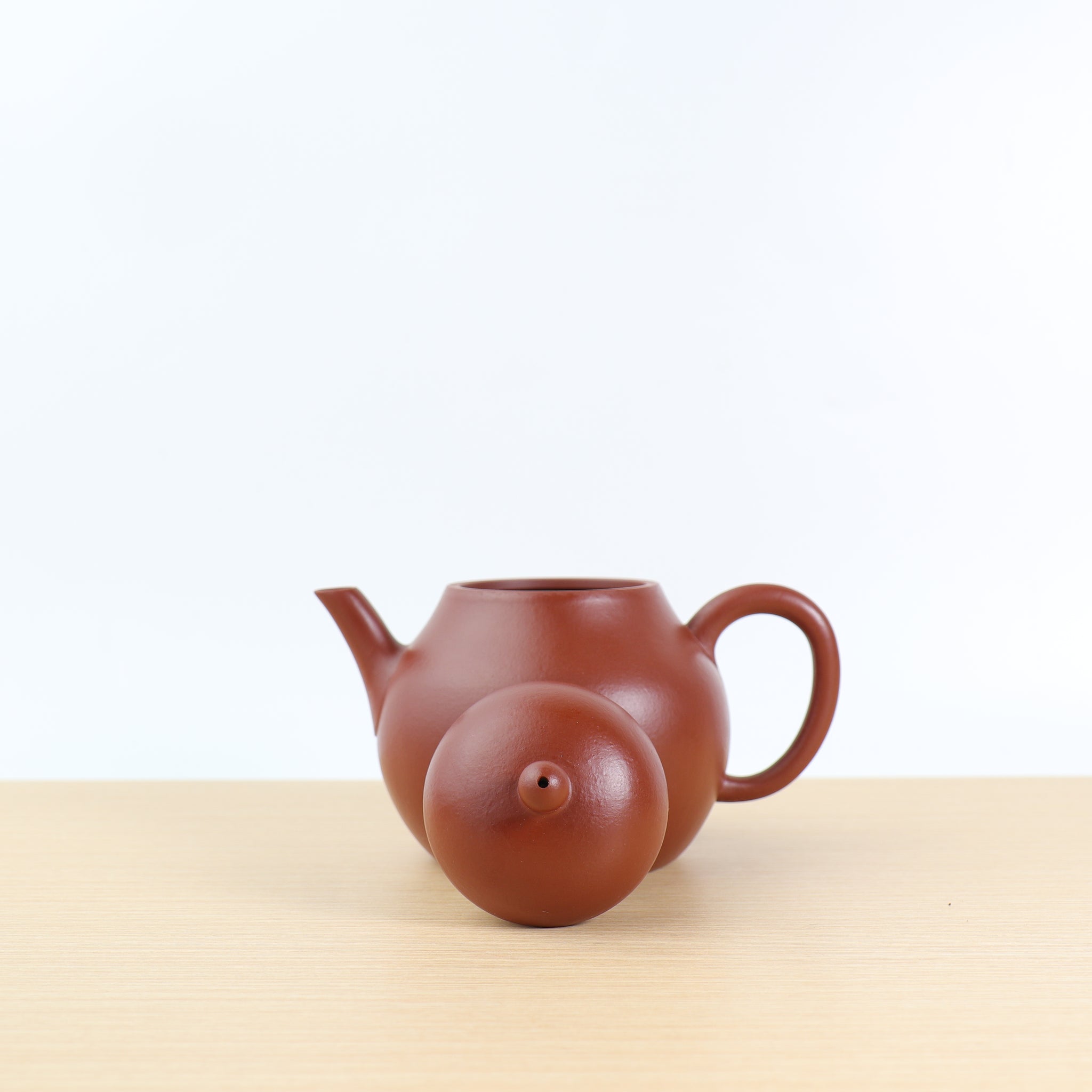 (Sold) *New Product* [Zhu Ni Xiaopin‧High Pear Shape] Fully Handmade Raw Mineral Cinnabar Ni Purple Clay Teapot