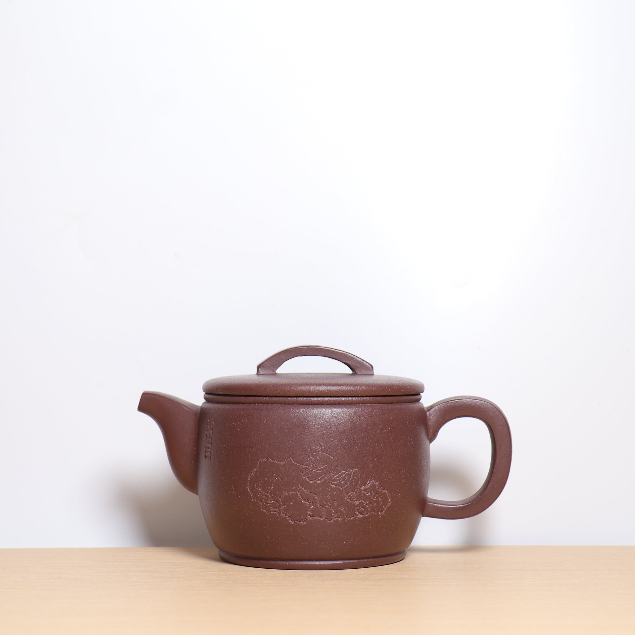 [Han Tile] Fully hand carved purple clay carved purple sand teapot