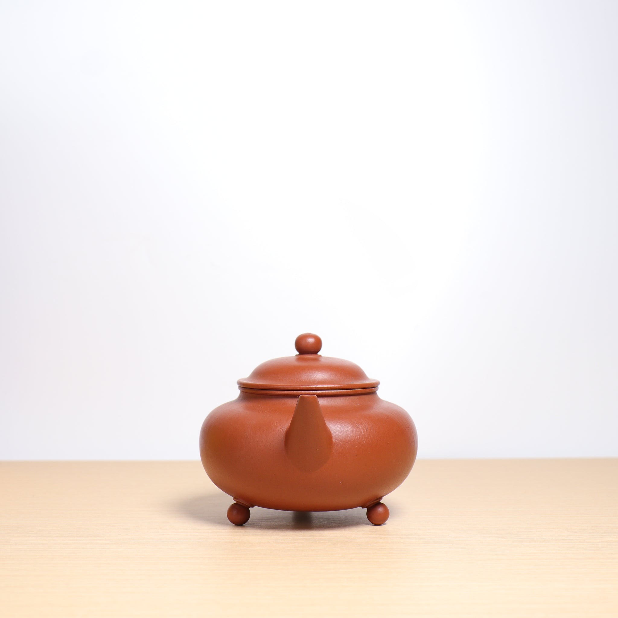 【三足水平】原礦朱泥簡意紫砂茶壺